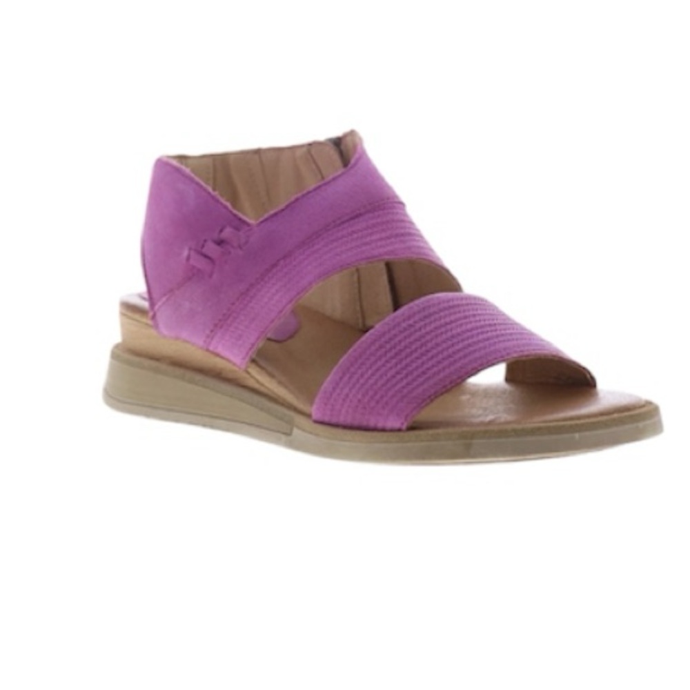 Miz Mooz Cece leather side zip wedge sandals women’s size 38 or 7.5